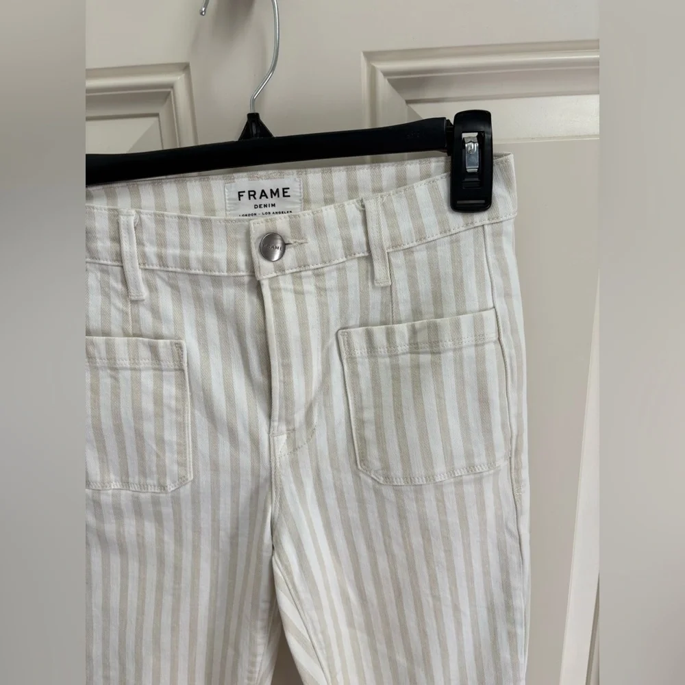 FRAME Le Bardot Striped Kick Flare Raw-Edge Jeans in Courtyard Size 25 - Picture 3 of 8